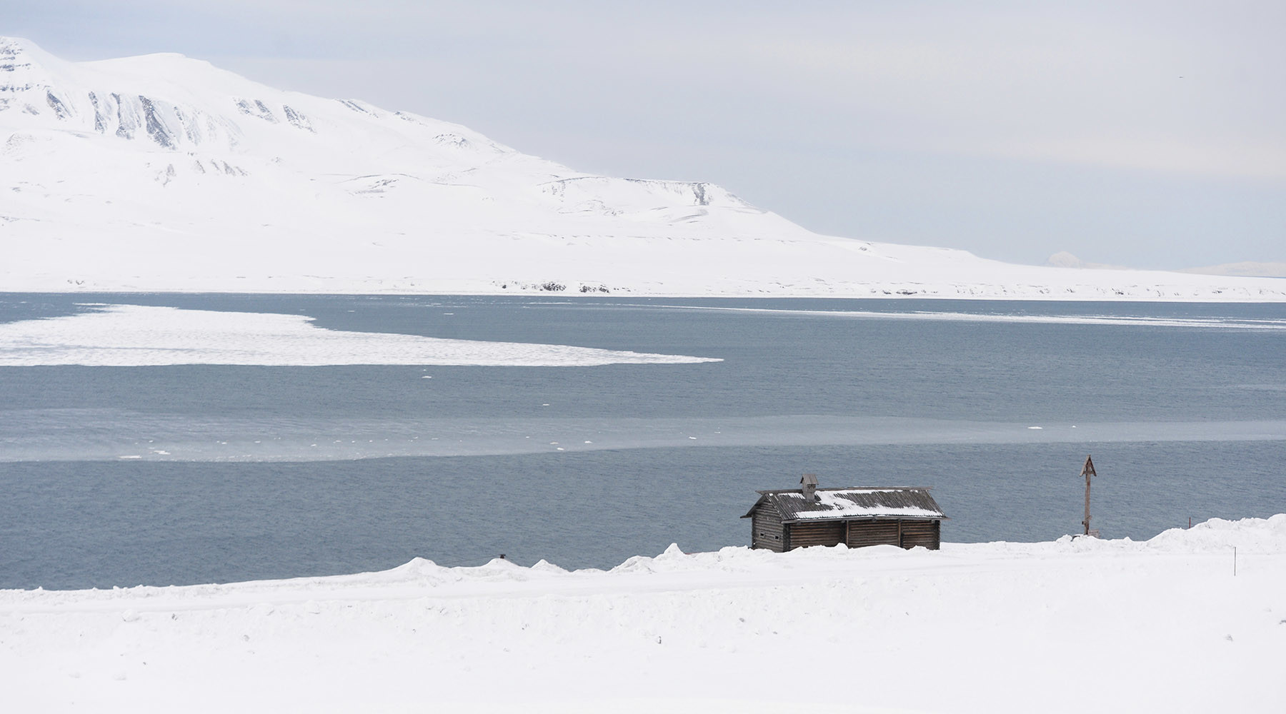 Спасатели обнаружили возможное место крушения Ми-8 в Гренландском море
