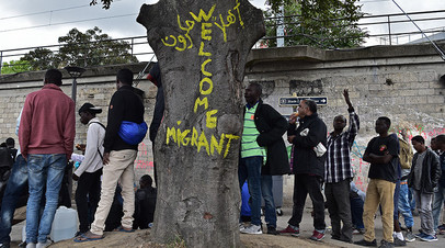 Лагерь мигрантов в Париже