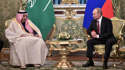 Владимир Путин и король Саудовской Аравии Сальман бен Абдель-Азиз Аль Сауд