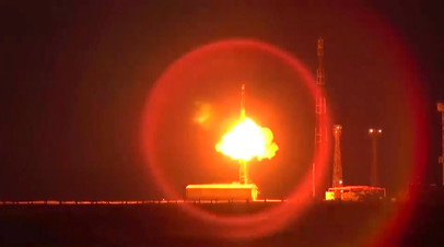 Запуск межконтинентальной баллистической ракеты РС-12М «Тополь»
