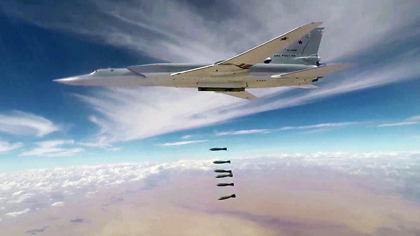 «Все цели поражены»: российские бомбардировщики нанесли удар по позициям ИГ в Дейр эз-Зоре