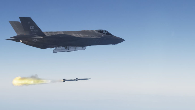 С дальним прицелом: зачем США разрабатывают новую ракету «воздух — воздух»