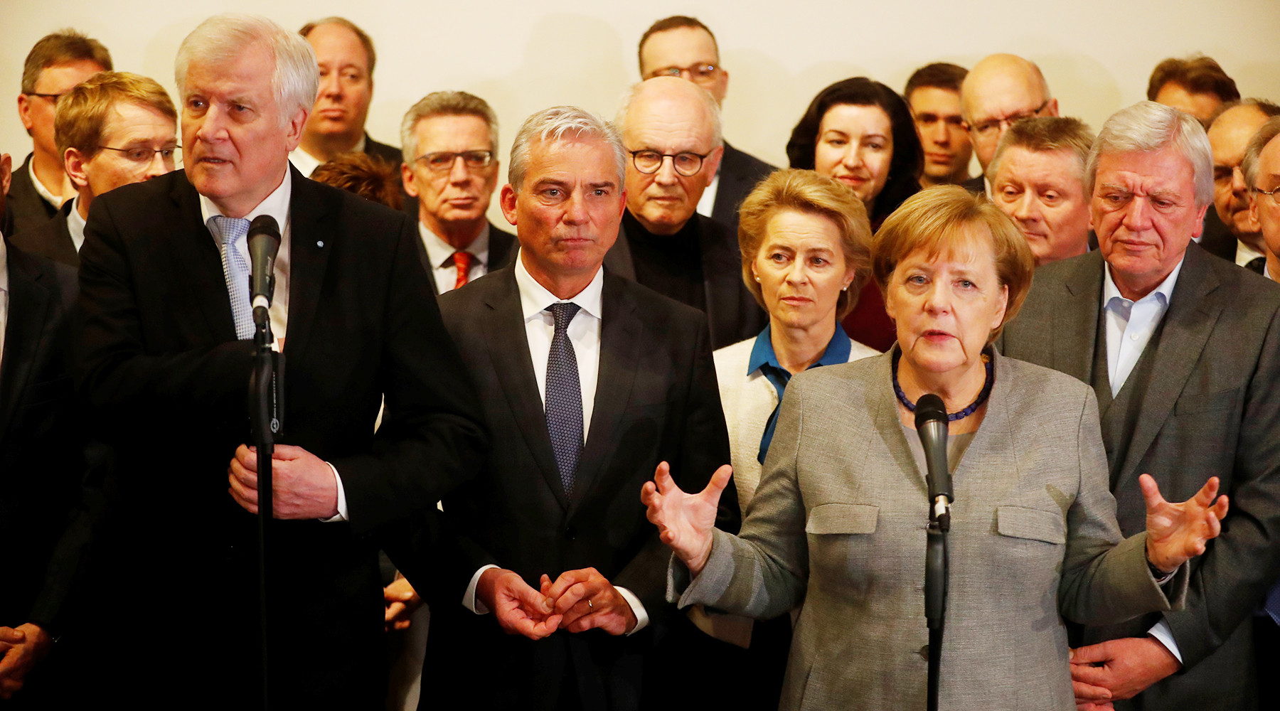 Сможет ли Меркель удержать власть после провала переговоров по коалиции в Бундестаге 