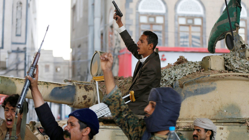 В Сане идут бои между хуситами и сторонниками убитого экс-президента Салеха