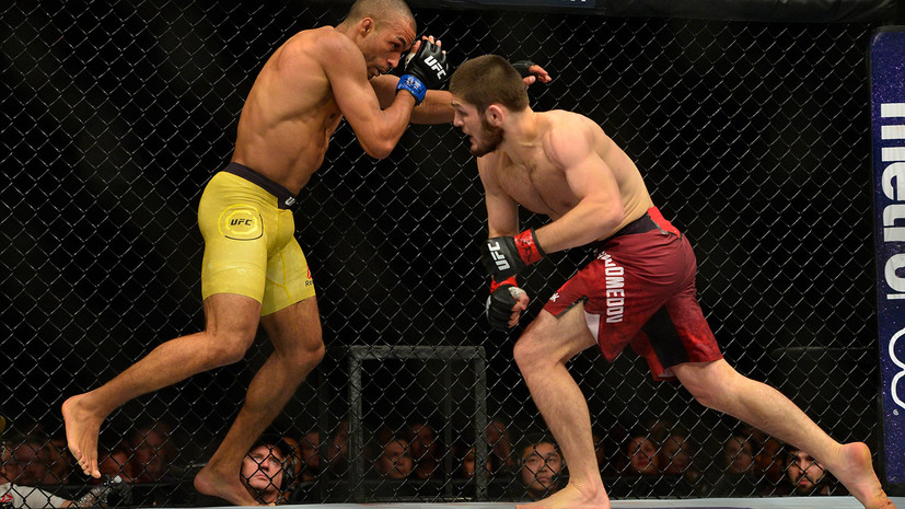 Нурмагомедов победил Барбозу единогласным решением судей на турнире UFC 219