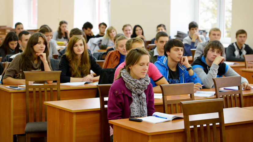 Украинские студенты будут учиться на дому, чтобы не замёрзнуть в ВУЗах