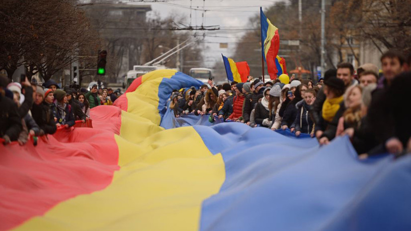 «Абсолютное большинство»: почему жители Молдавии выступают против запрета новостных передач из России