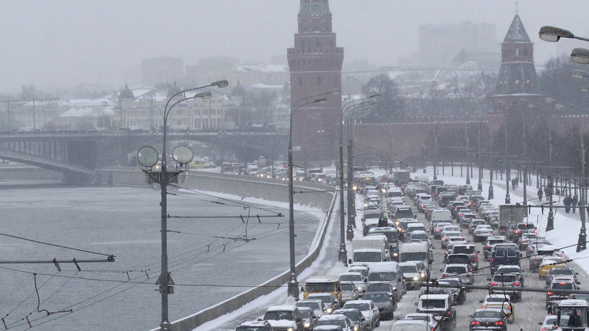 Пробки утром в Москве достигли 8 баллов