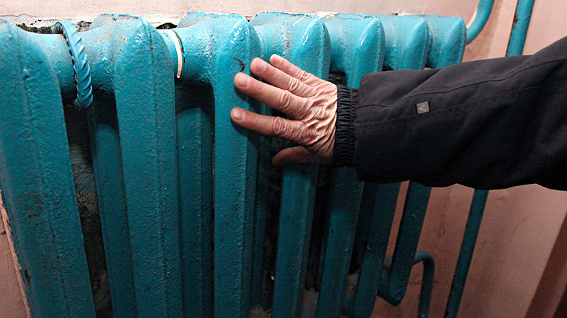 «Людям физически нечем платить»: на Украине целый город может остаться без тепла и горячей воды