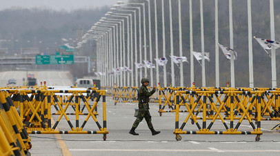 Демилитаризованная зона, разделяющая КНДР и Южную Корею