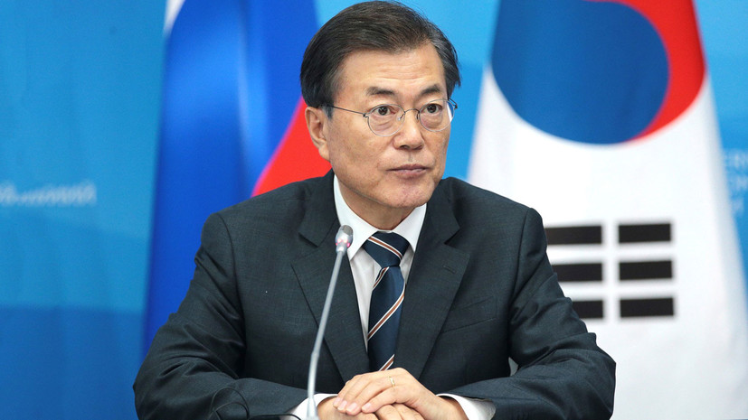 СМИ: Сестра Ким Чен Ына может пригласить президента Южной Кореи в КНДР