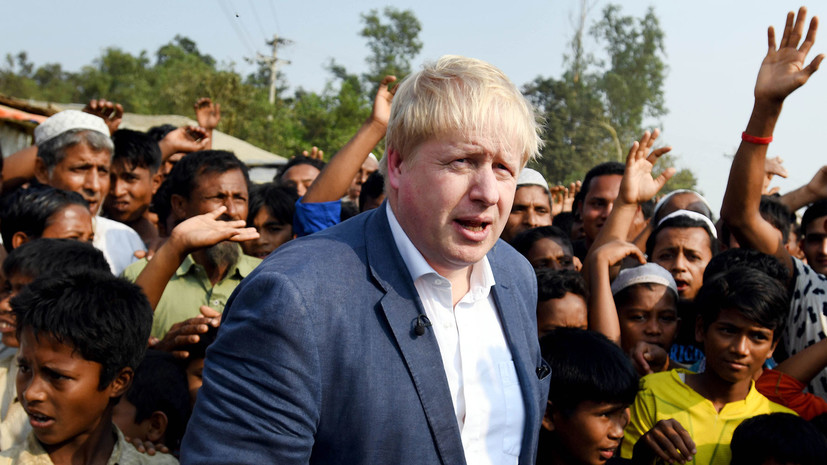 Джонсон в ходе визита в Бангладеш встретился с беженцами рохинджа