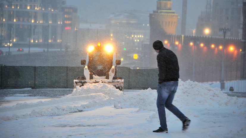 В Москве городские службы переведены на усиленный режим из-за морозов