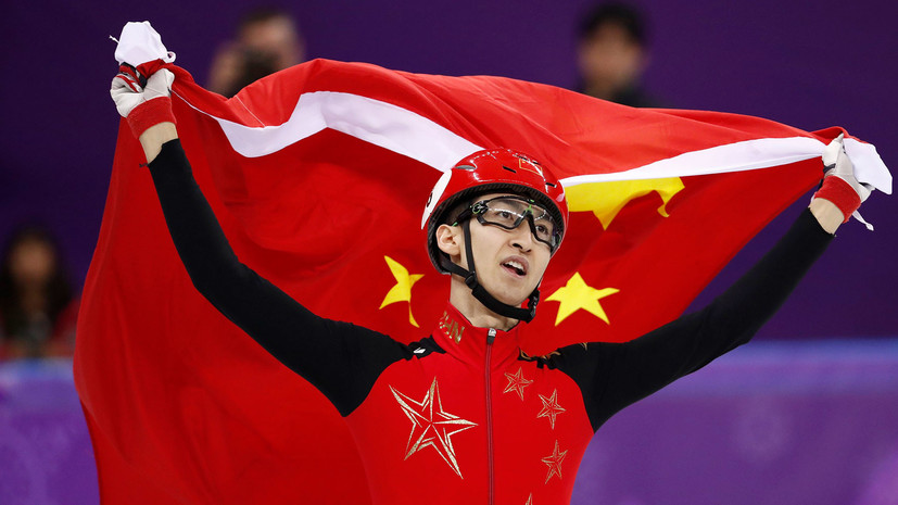 Конькобежец У Дацзин стал чемпионом ОИ в шорт-треке на дистанции 500 м, установив мировой рекорд