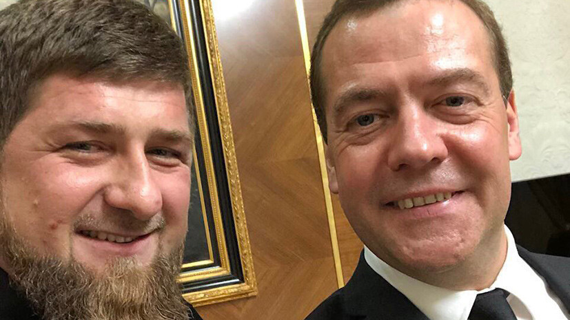 Кадыров опубликовал селфи с Медведевым