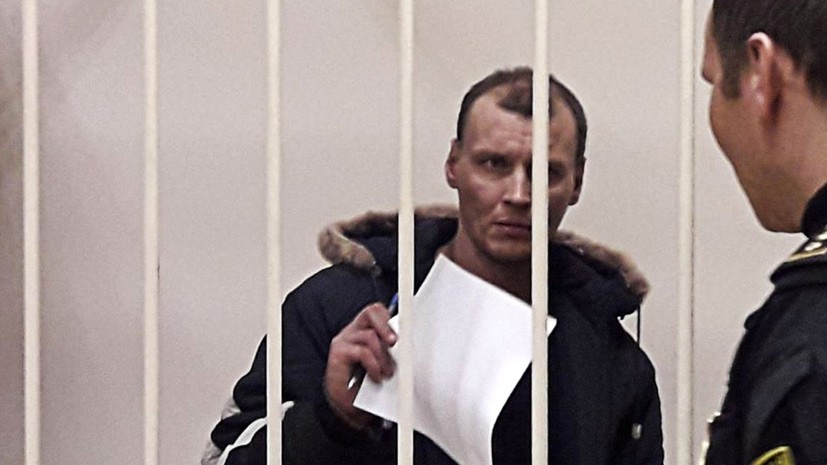 Суд в Петербурге продлил арест обвиняемого в совершении взрыва в супермаркете