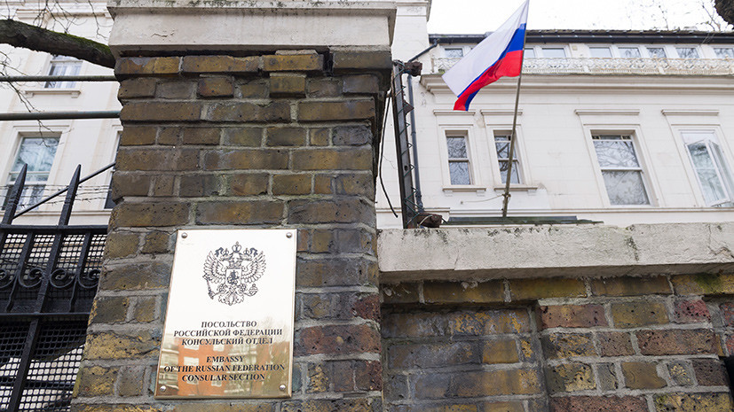 Российское посольство прокомментировало сообщения о британской «армии троллей» в Twitter