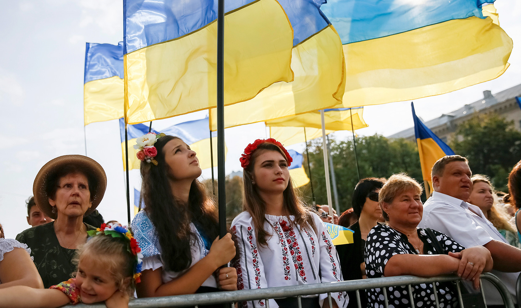 Народ украины сегодня. Жители Украины. Украина люди. Украинские жители. Этнические украинцы.