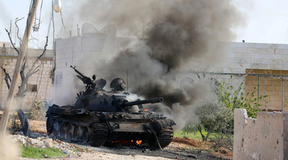 Подбитый танк сирийских правительственных войск