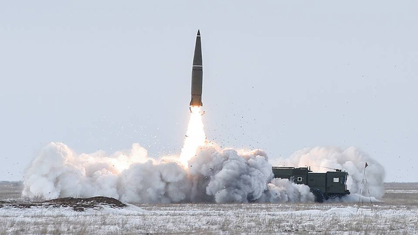 Опубликовано видео пуска ракеты «Искандер» на учениях в Астраханской области
