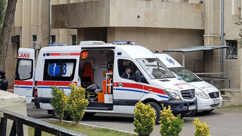 СМИ: В Азербайджане при ДТП с автобусом пострадали 19 школьников
