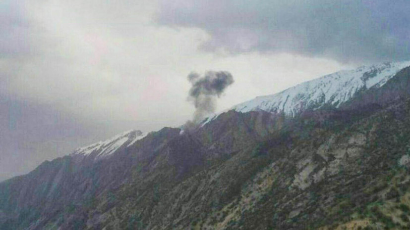 СМИ: На борту разбившегося в Иране самолёта находились по меньшей мере 11 человек