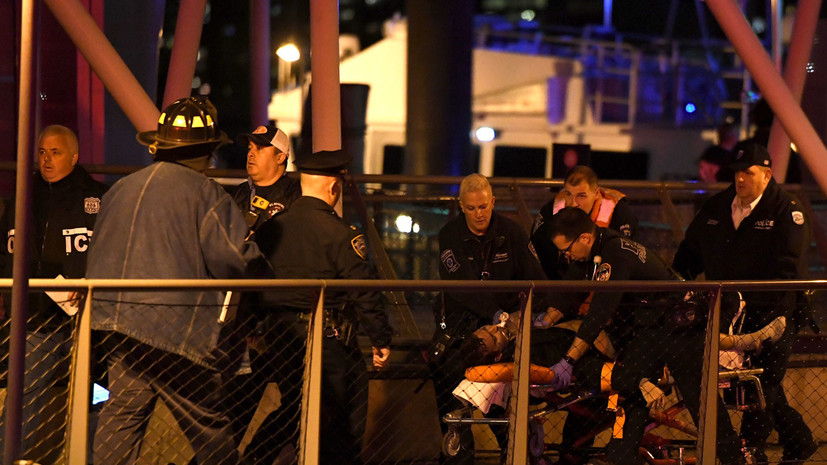 После падения вертолёта в Нью-Йорке госпитализировали трёх человек