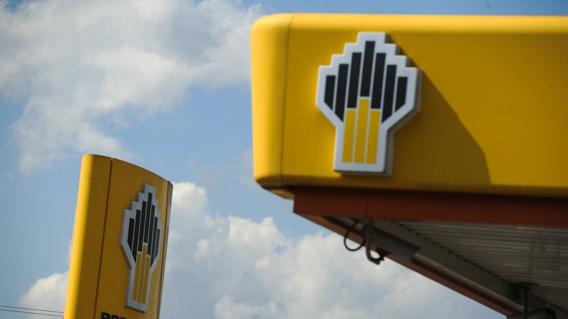 «Роснефть» выпустила первую партию автомобильного бензина АИ-100