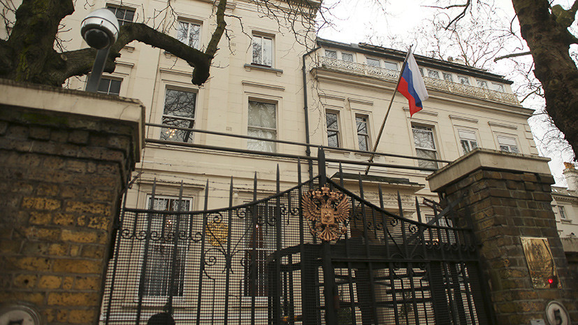 Посольство России в Великобритании получает письма в поддержку дипломатов