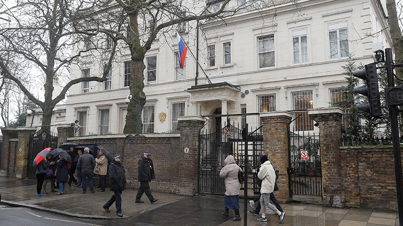 В Ассоциации дипломатов прокомментировали заявление Мэй о приостановке двусторонних связей с Россией