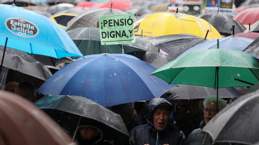 В городах Испании проходят демонстрации за повышение пенсий