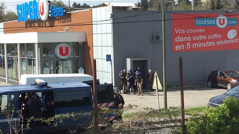СМИ: На юге Франции неизвестный открыл огонь по спецназовцам