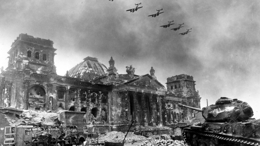 «Гитлер допустил массу ошибок»: как фюрер привёл Третий рейх к краху