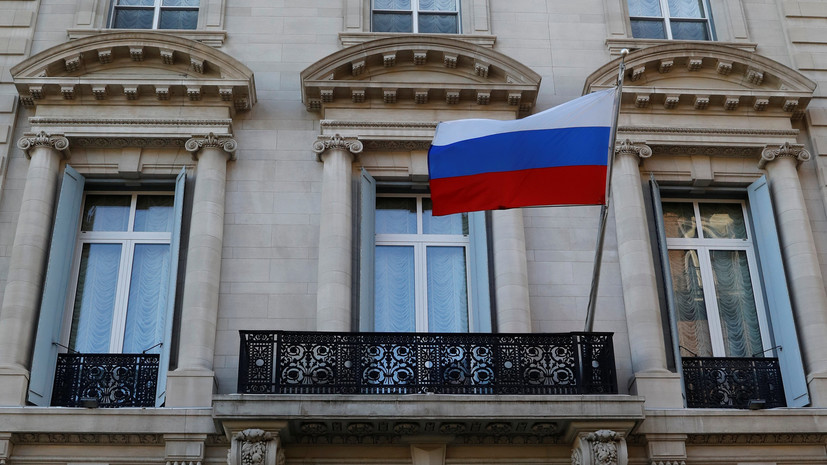 МИД отреагировал на решение стран Запада выслать российских дипломатов