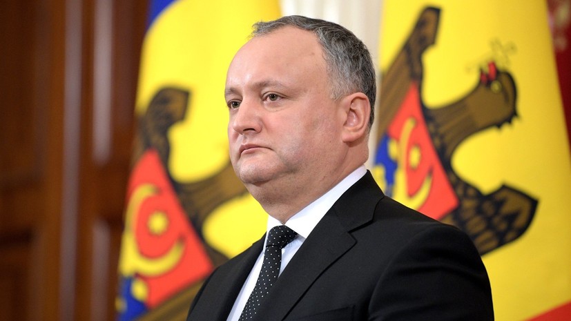 Президент Молдавии осудил решение выслать из страны российских дипломатов