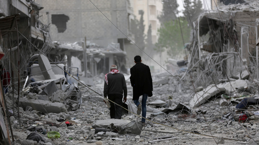 В результате ударов коалиции во главе с США в Сирии и Ираке погибли не менее 855 человек