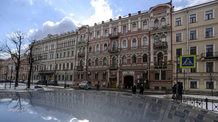 МИД: США вместе с консульством должны освободить особняк-резиденцию в центре Петербурга