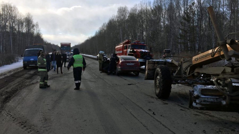 На Урале в ДТП с участием трёх автомобилей пострадали семь человек