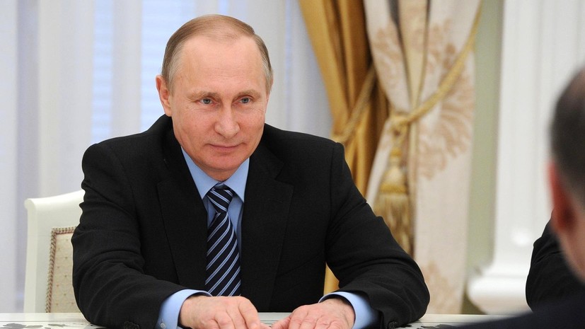 Путин поздравил российских иудеев с праздником Песах