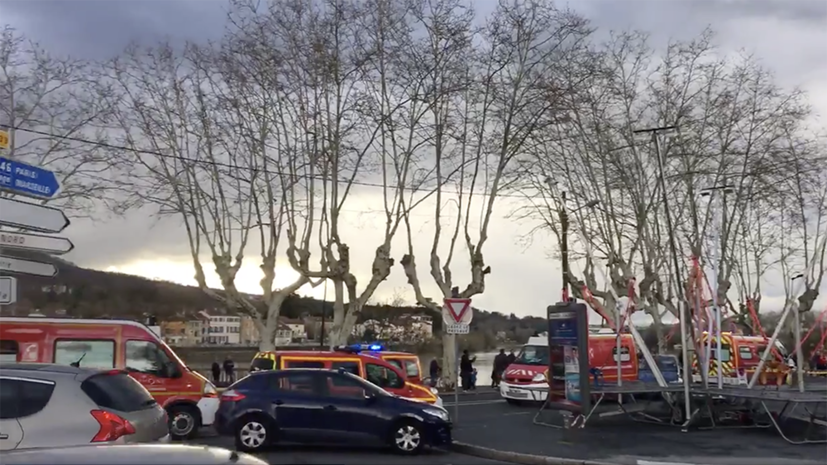 Во Франции в результате аварии на карусели погиб человек