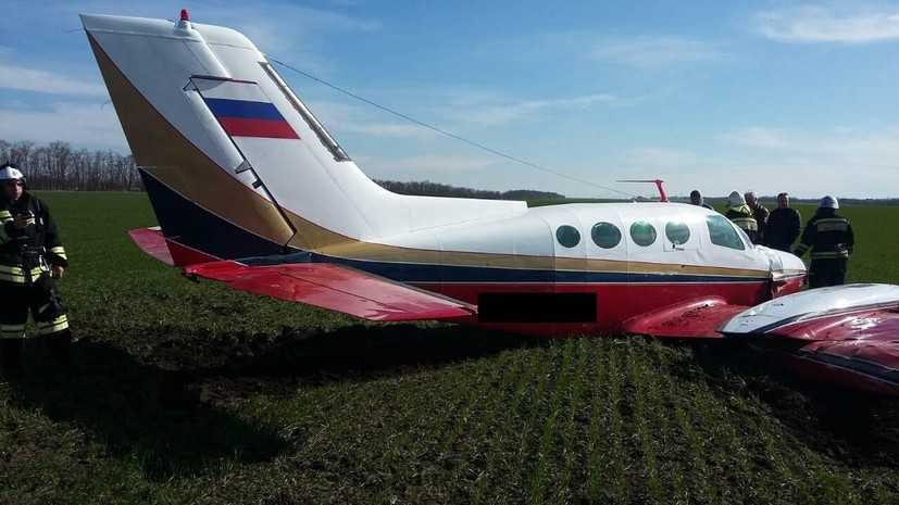 Легкомоторный самолёт совершил внеплановую посадку на Ставрополье