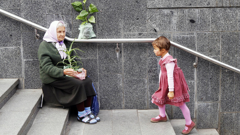 Как Украина собирается переложить содержание пенсионеров на плечи их детей