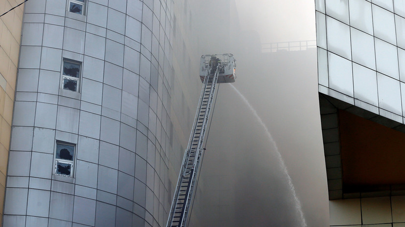 В Турции произошёл пожар в многоэтажном здании больницы