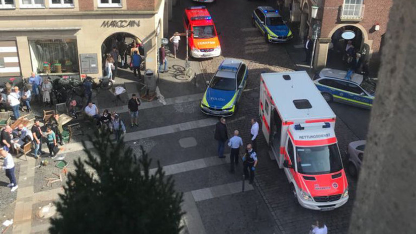 СМИ: Полиция считает терактом наезд грузовика на толпу в немецком Мюнстере