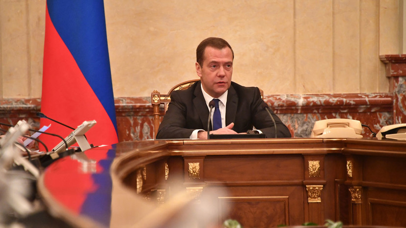 Медведев поздравил работников ракетно-космической отрасли с Днём космонавтики