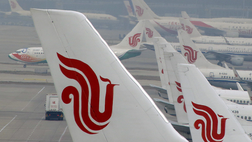 Самолёт Air China совершил экстренную посадку из-за угрозы безопасности