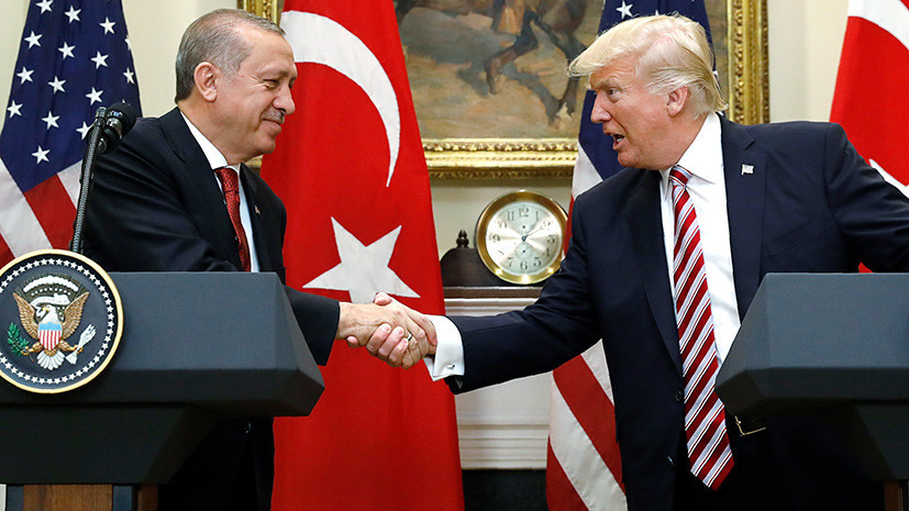 «Внешнеполитическое одобрение»: почему Турция поддержала удары западной коалиции по Сирии