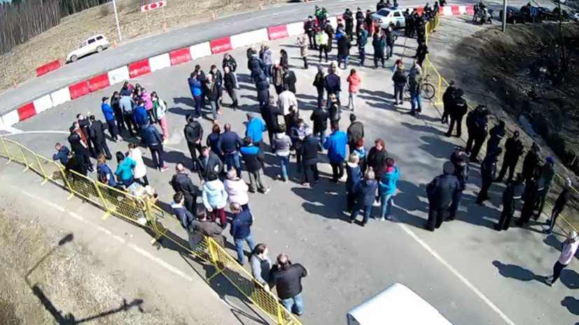 Местные жители заблокировали подъезд к полигону «Ядрово» в Волоколамске
