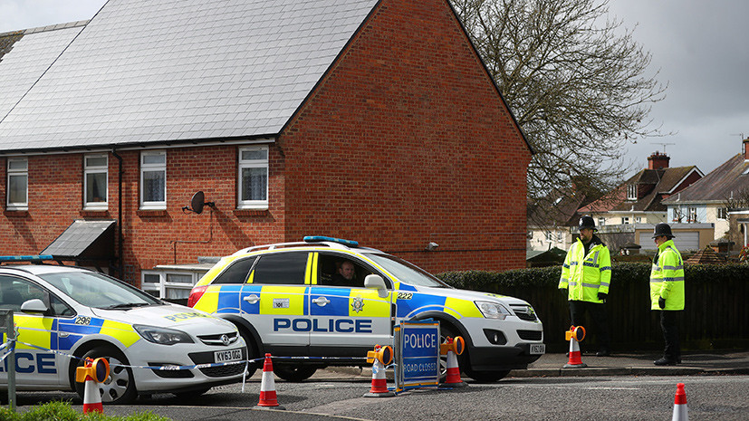 СМИ: Полиция Британии подозревает в покушении на Скрипалей «бывшего агента ФСБ»