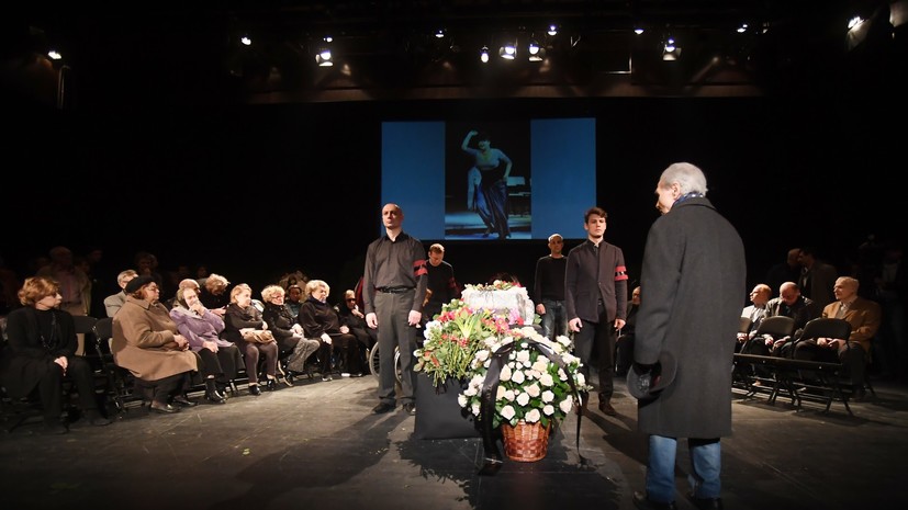 В Москве началось прощание с Ниной Дорошиной